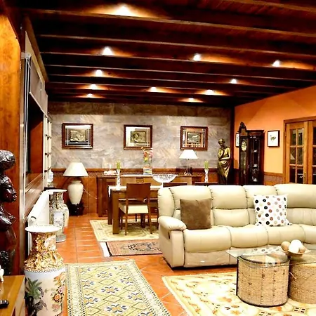 Spacious With Private Pool In Willa Oliveira de Azeméis