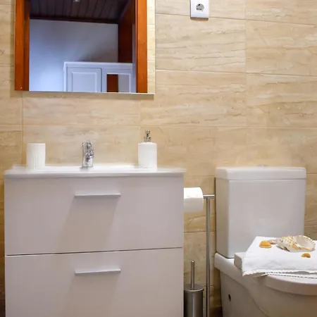 Spacious With Private Pool In *