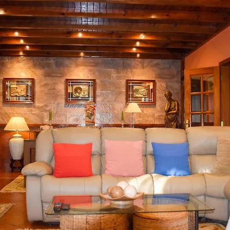 Spacious With Private Pool In Villa Oliveira de Azeméis