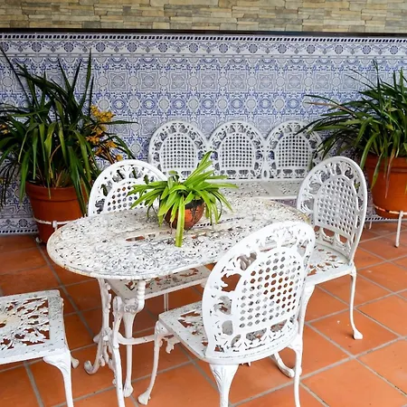 Villa Spacious With Private Pool In *